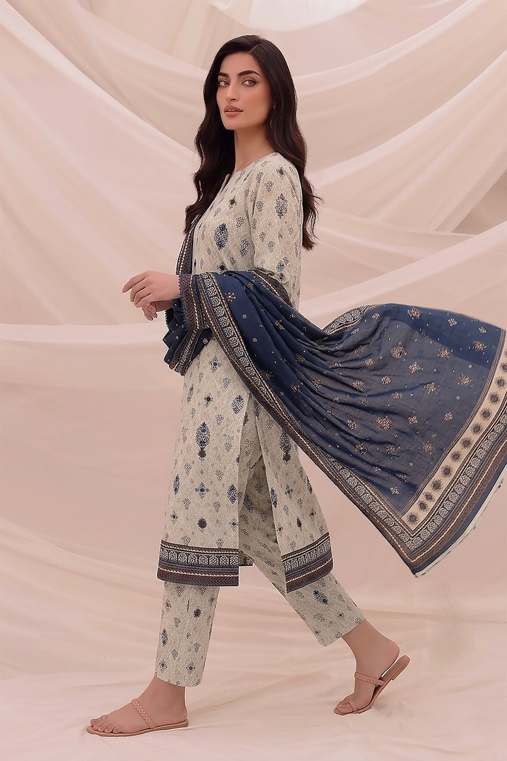 3 Pcs Lawn Unstitched Suit 516