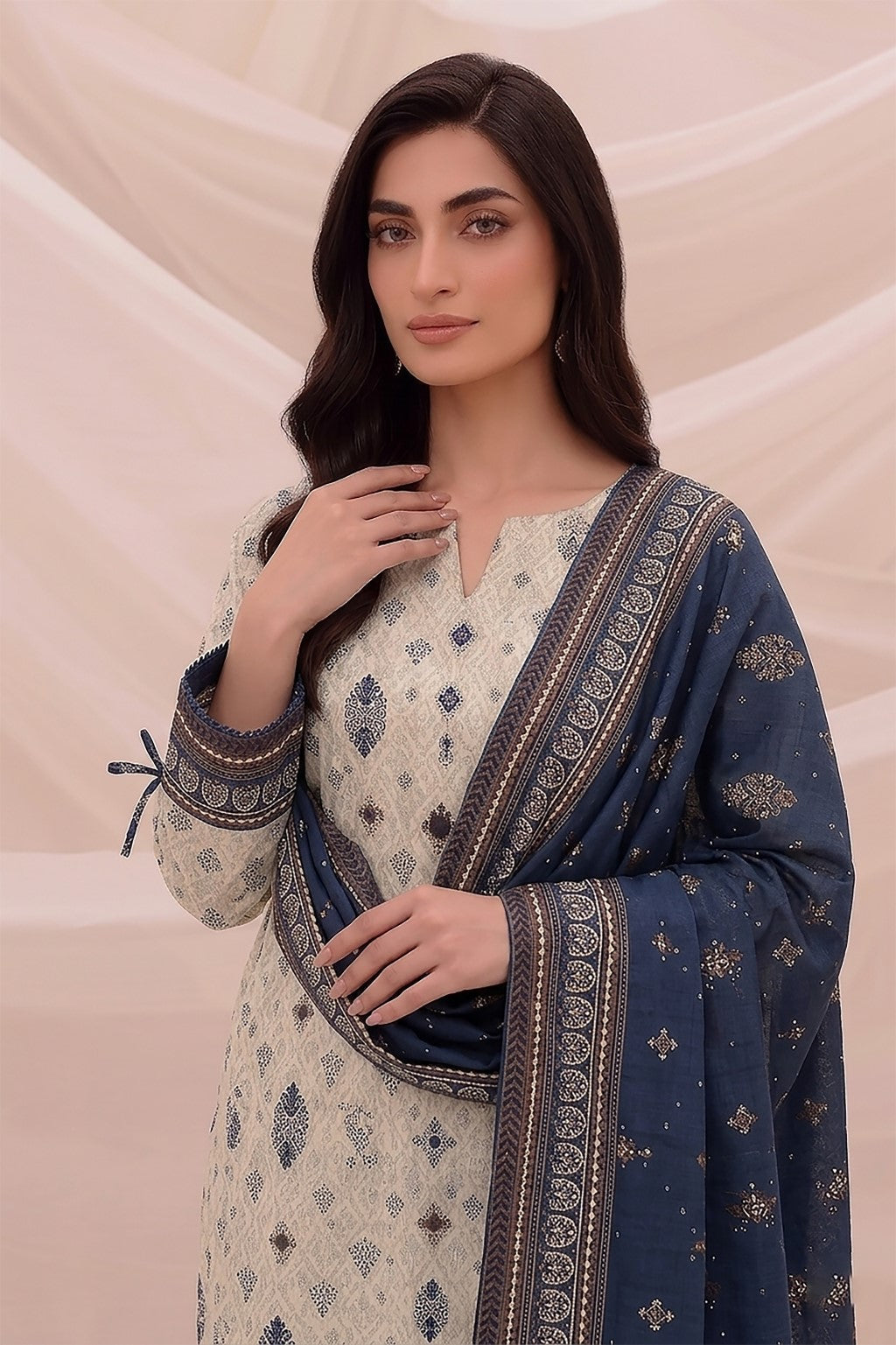 3 Pcs Lawn Unstitched Suit 516
